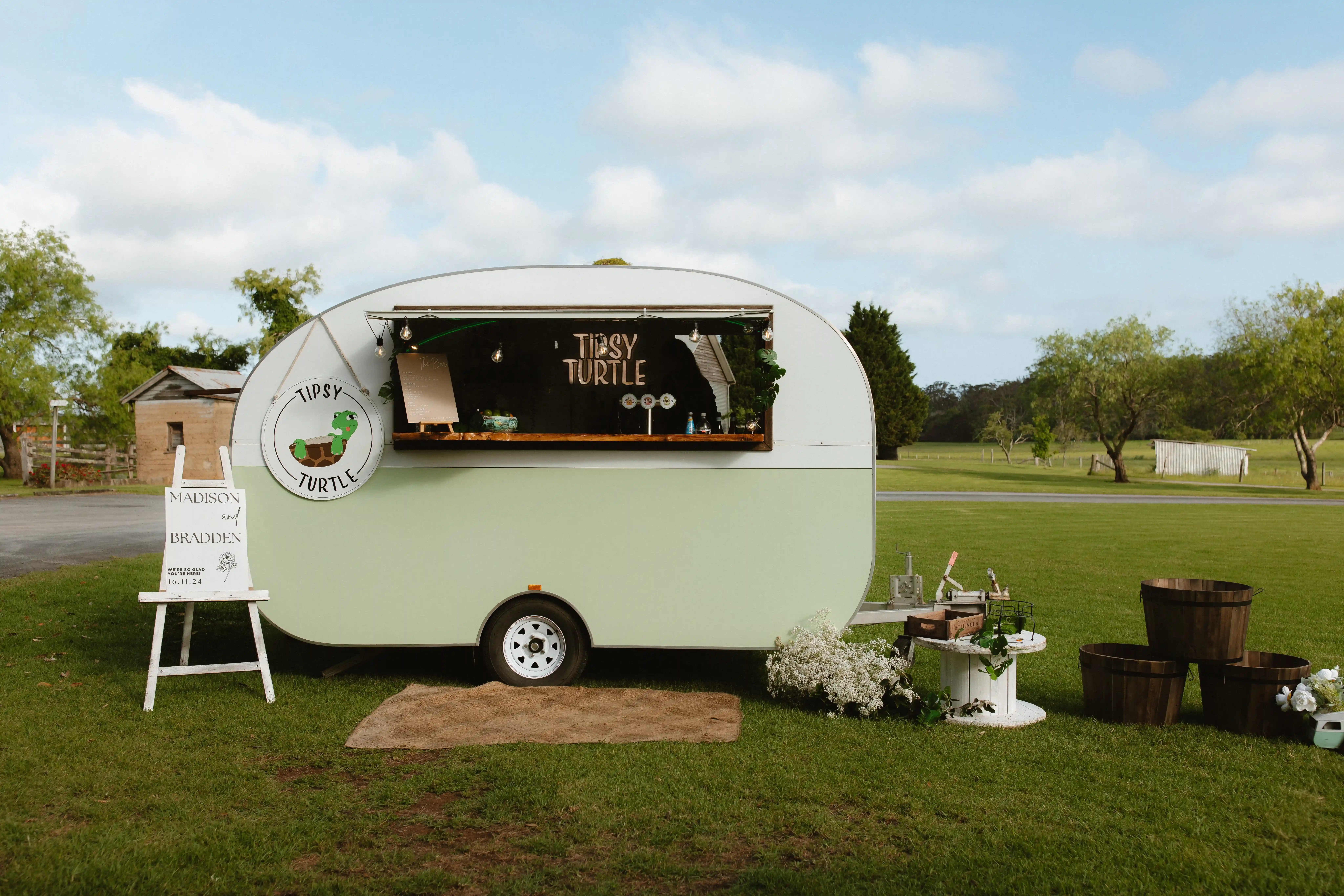 tipsy turtle, mobile bar